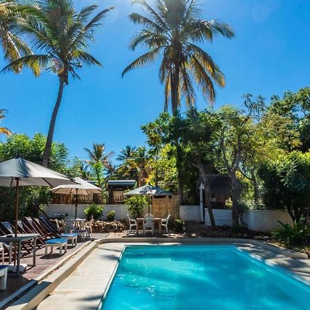 Chez Maggie Hotel & Restaurant 穆龙达瓦 外观 照片